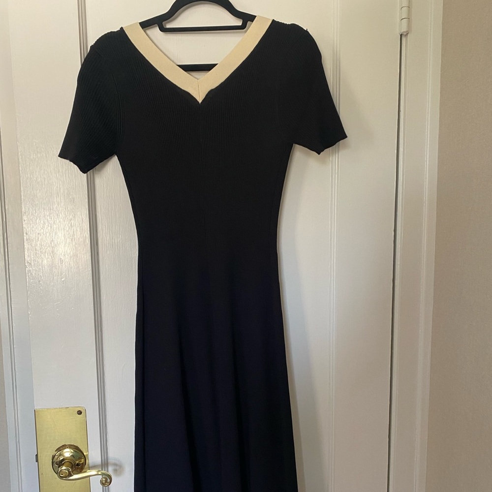 Black and white ribbed Commense dress NWT
